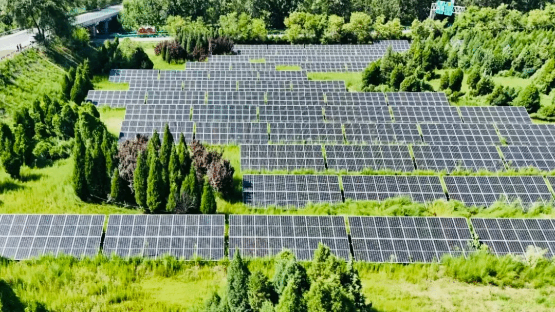 山西建投六建集团山西省高速公路200MW漫衍式光伏项目：打造“光”景靓丽的“绿色电力长廊”-402cc永利集团