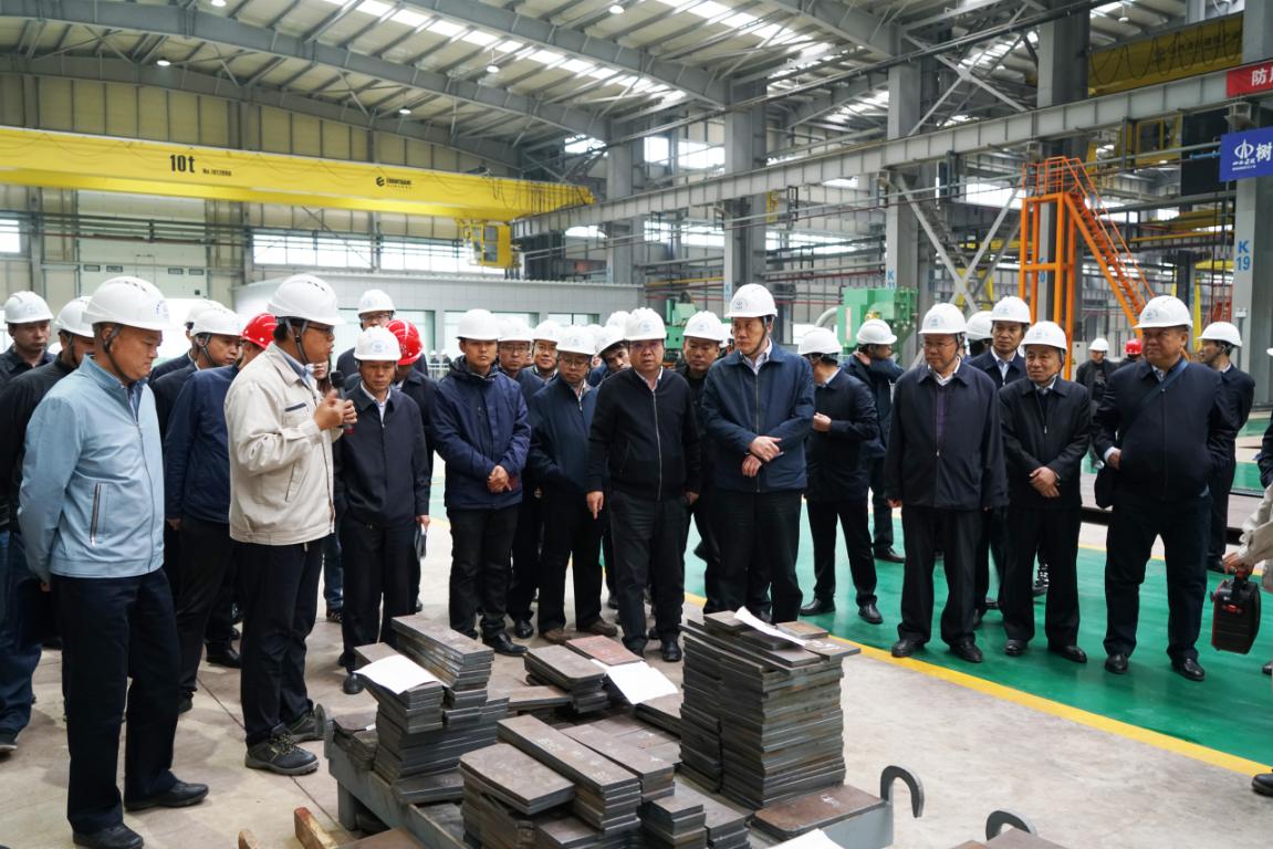 建投集团党委副书记、副董事长、总司理李卫平率百人观摩团莅临潇河园区考察调研-402cc永利集团