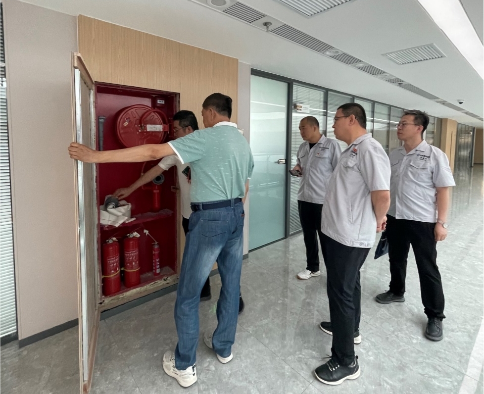 山西建投装饰公司约请专家组对山西·潇河新城 智慧运行总部内部装饰工程现场指导-402cc永利集团