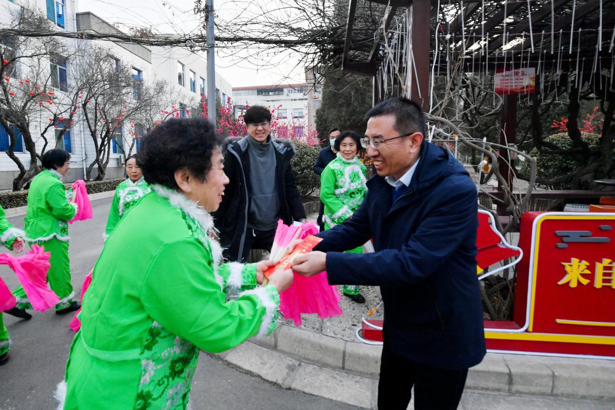 山西建投四建集团满堂红舞蹈队新春送祝福-402cc永利集团