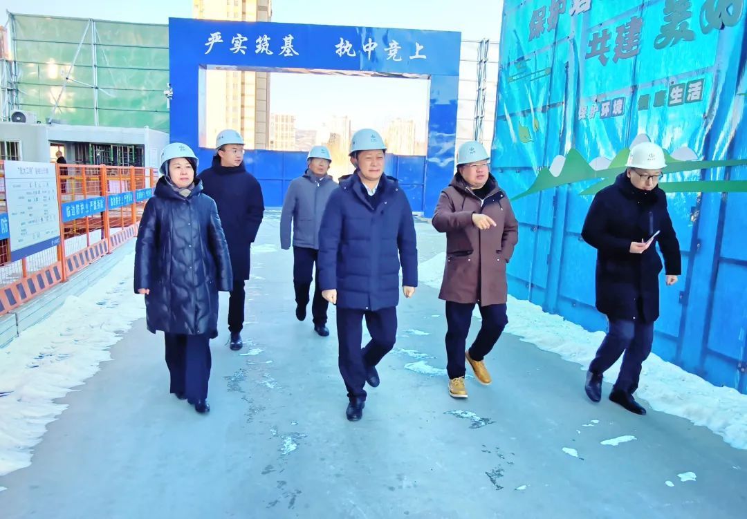 山西建投集团主要向导深入项目一线开展带班检查