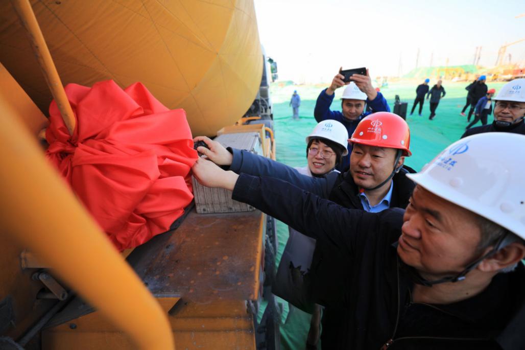 山西建投承建的山西职教港项目首个单体工程主体顺遂封顶-402cc永利集团