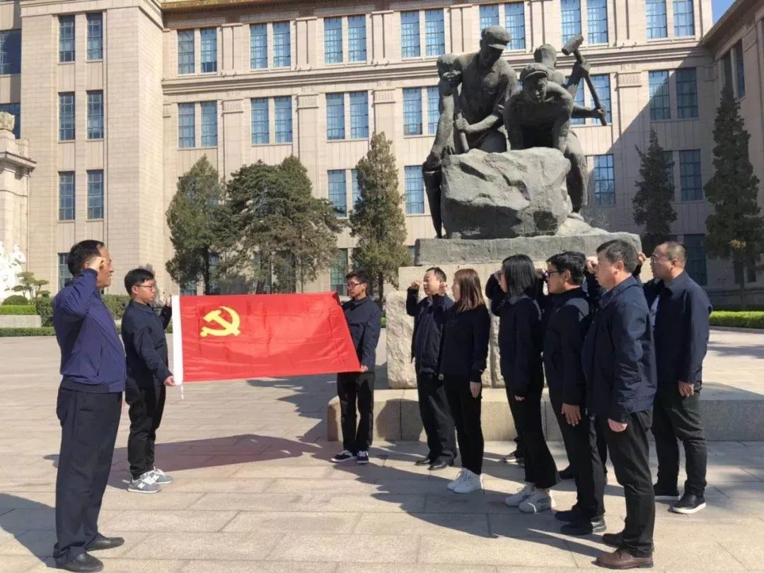 思念革命先烈 凝聚前行实力——山西建投建工集团各下层单位纷纷开展清明祭扫活动-402cc永利集团