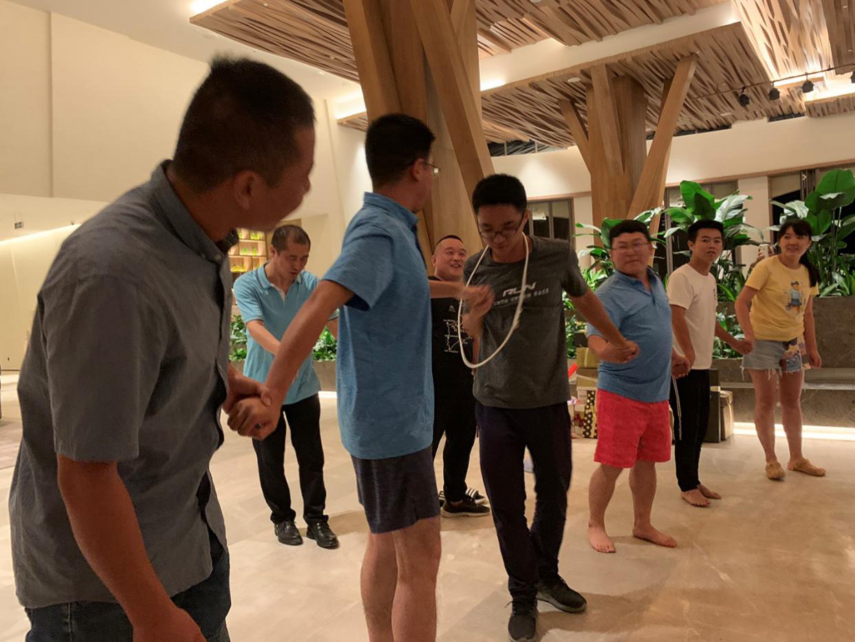 激扬青春聚士气  挑战自我赢未来——山西建投四建集团开展健步游艺活动-402cc永利集团