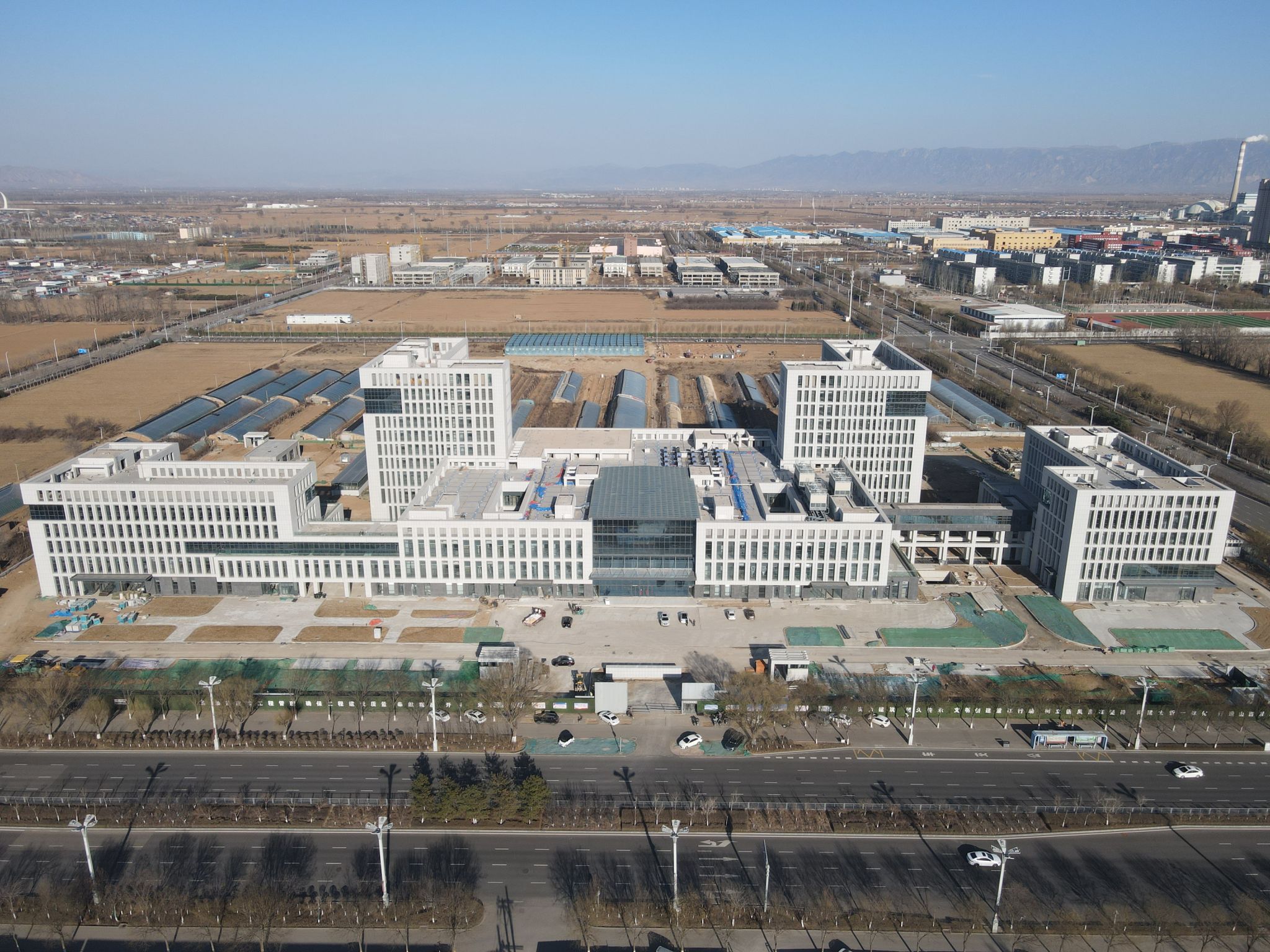 山西建投二建集团忻州市第三人民医院项目：组合拳破难题 数字绿建惠民生-402cc永利集团