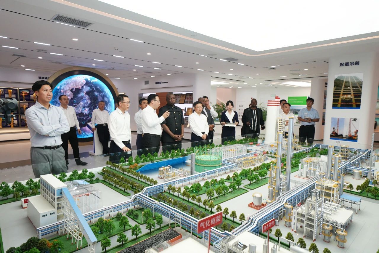 津巴布韦北马省政府代表团到访山西建投集团-402cc永利集团
