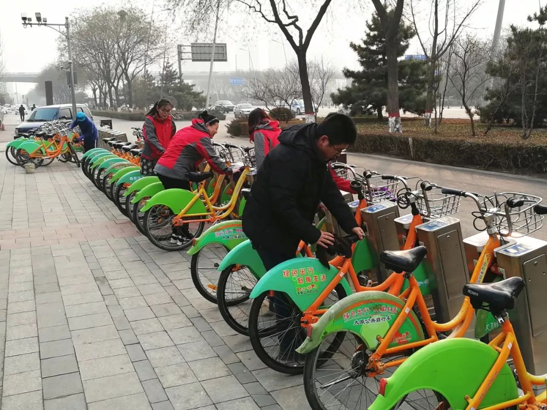 学雷锋 见行动|山西建工青年用行动擦亮“雷锋精神”手刺-402cc永利集团