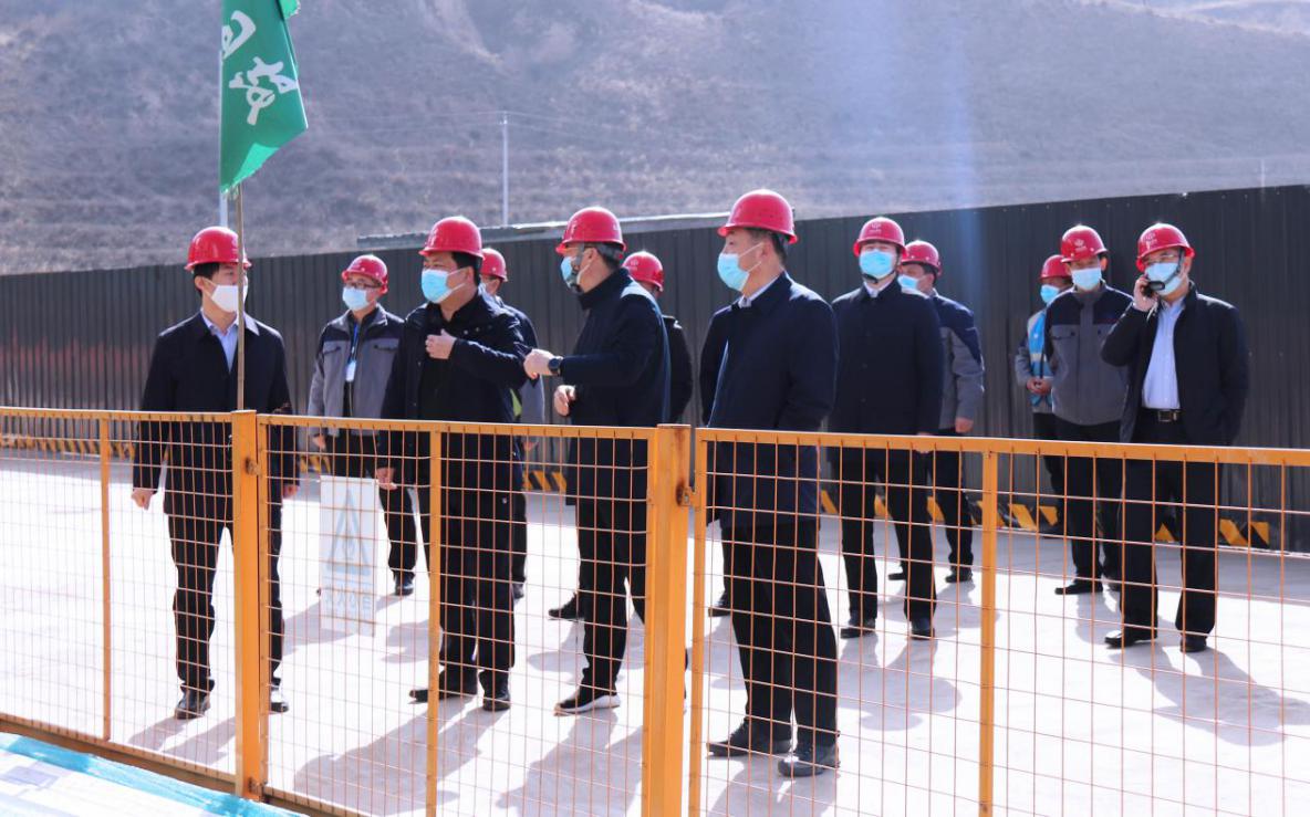 山西建投总经济师耿鹏鹏一行赴晋西北工业园检查督导疫情防控和复工复产事情-402cc永利集团