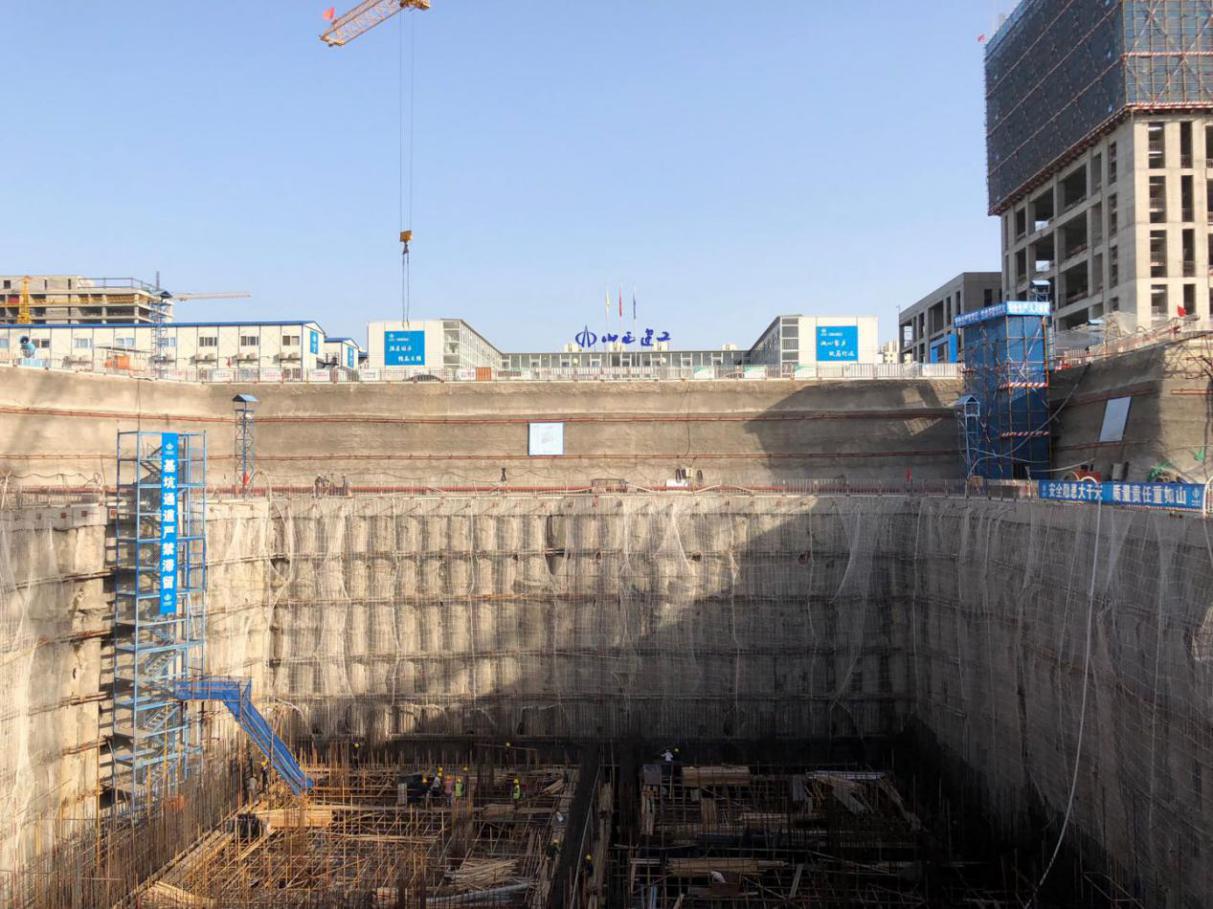给力！山西建投建工集团承建的31.4米“超深基坑之最”顺遂冲出正负零-402cc永利集团