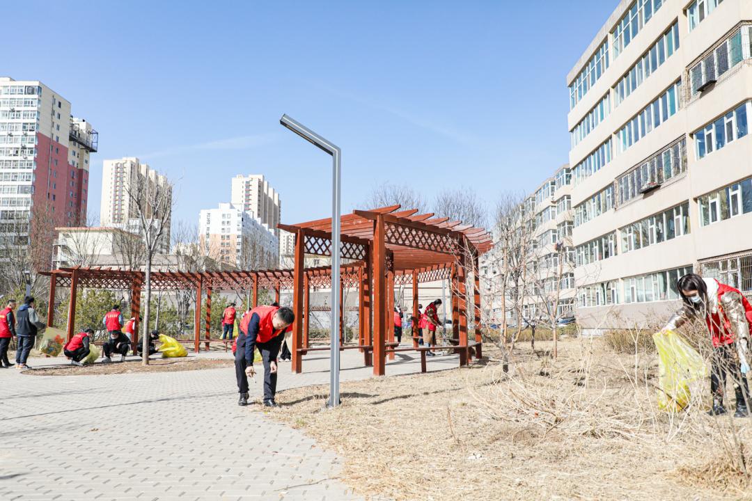 山西建投六建集团团委组织开展“传承雷锋精神 昭示青春继续”自愿活动