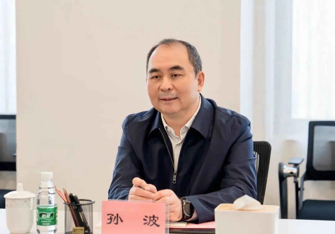 孙波与云时代公司董事长盛佃清举行事情谈判-402cc永利集团