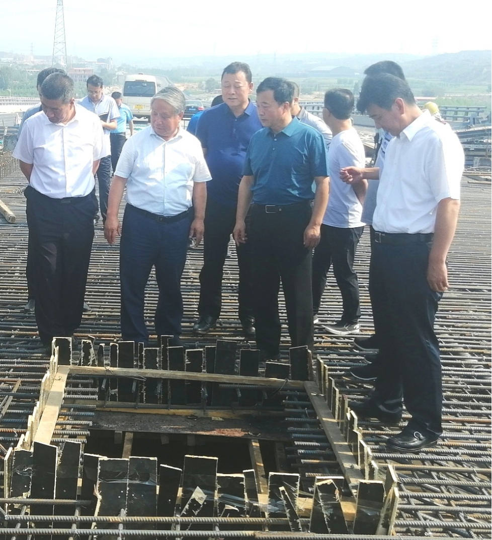 晋中市副市长郝向明一行到山西建投承建的晋中市重点工程蹊径项目现场办公-402cc永利集团