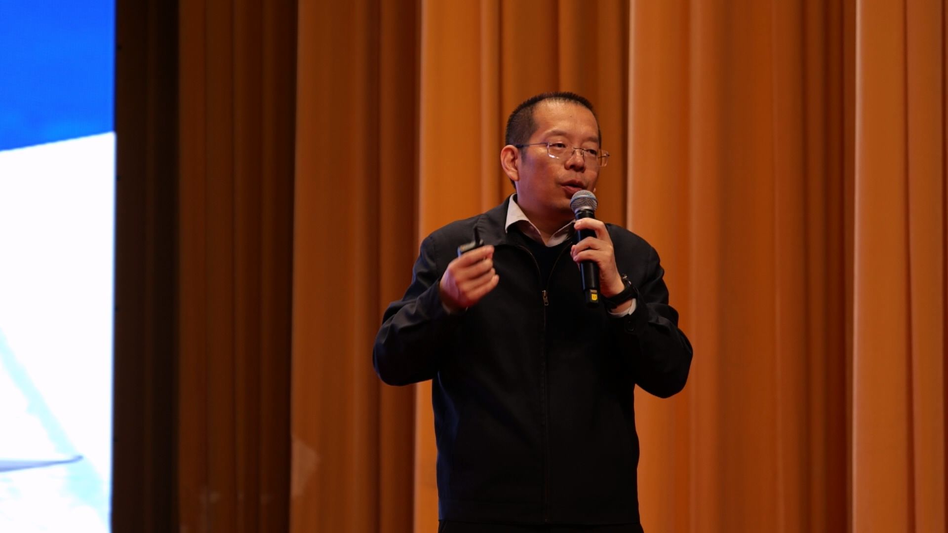 山西建投集团2022—2024年新员工培训及拓展训练圆满竣事-402cc永利集团