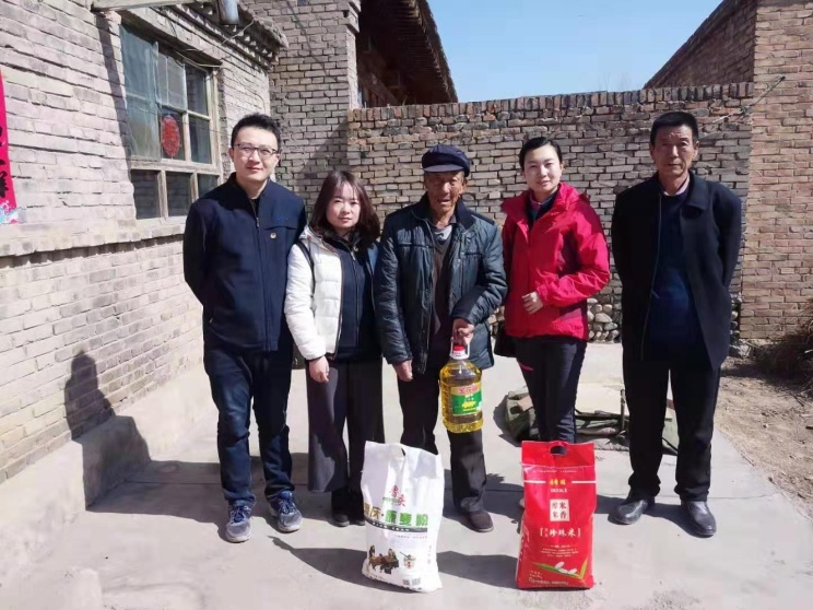 山西二建集团开展“雷锋精神记心中高昂有为齐践行”主题自愿服务活动-402cc永利集团