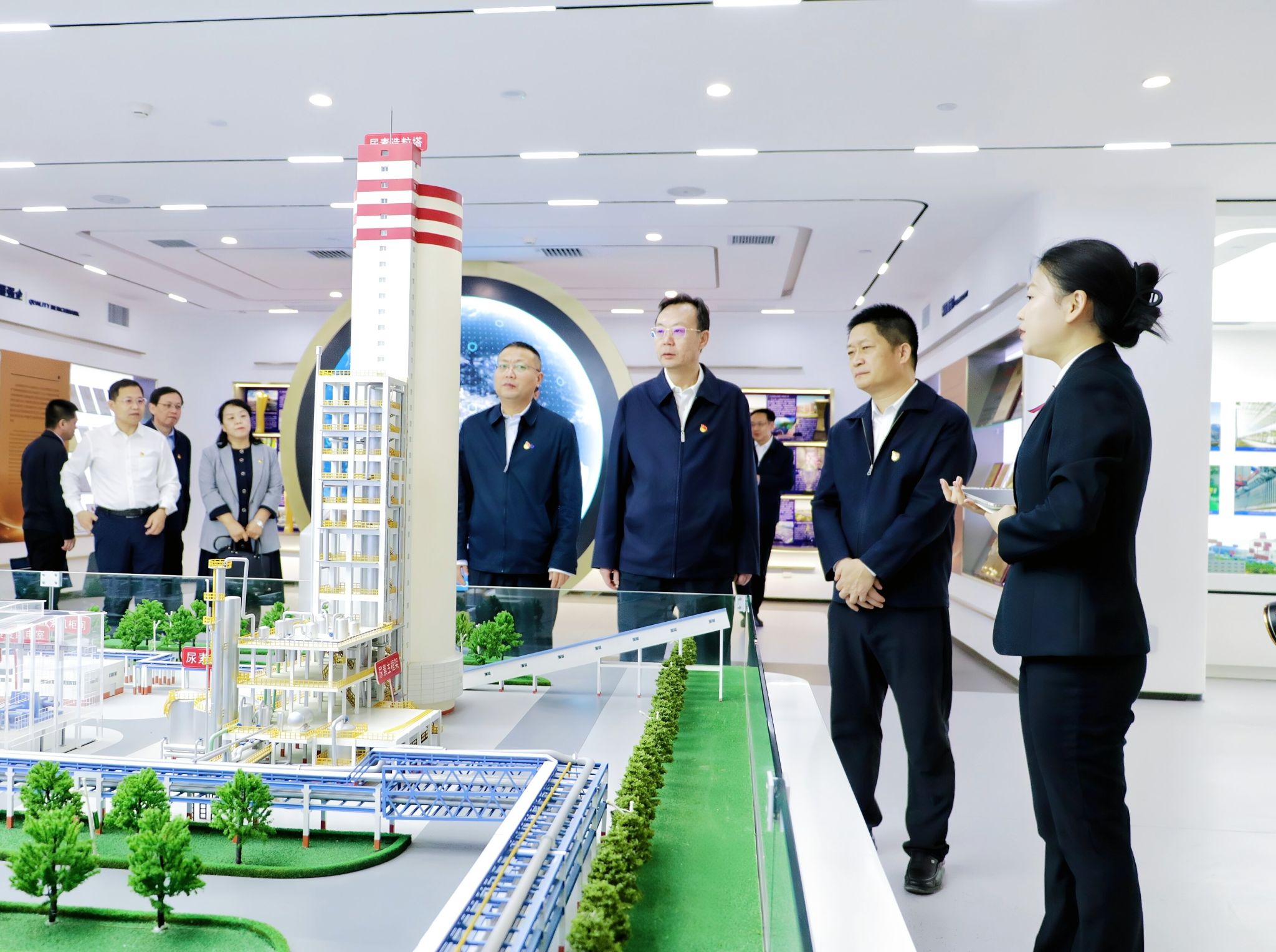 山西建投集团与山西日报社理论学习中心组开展联组共学-402cc永利集团
