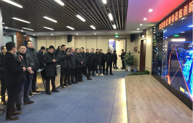 坚守职业精神  立异治理思绪——山西建投总承包部赴西安市观摩学习文明工地-402cc永利集团