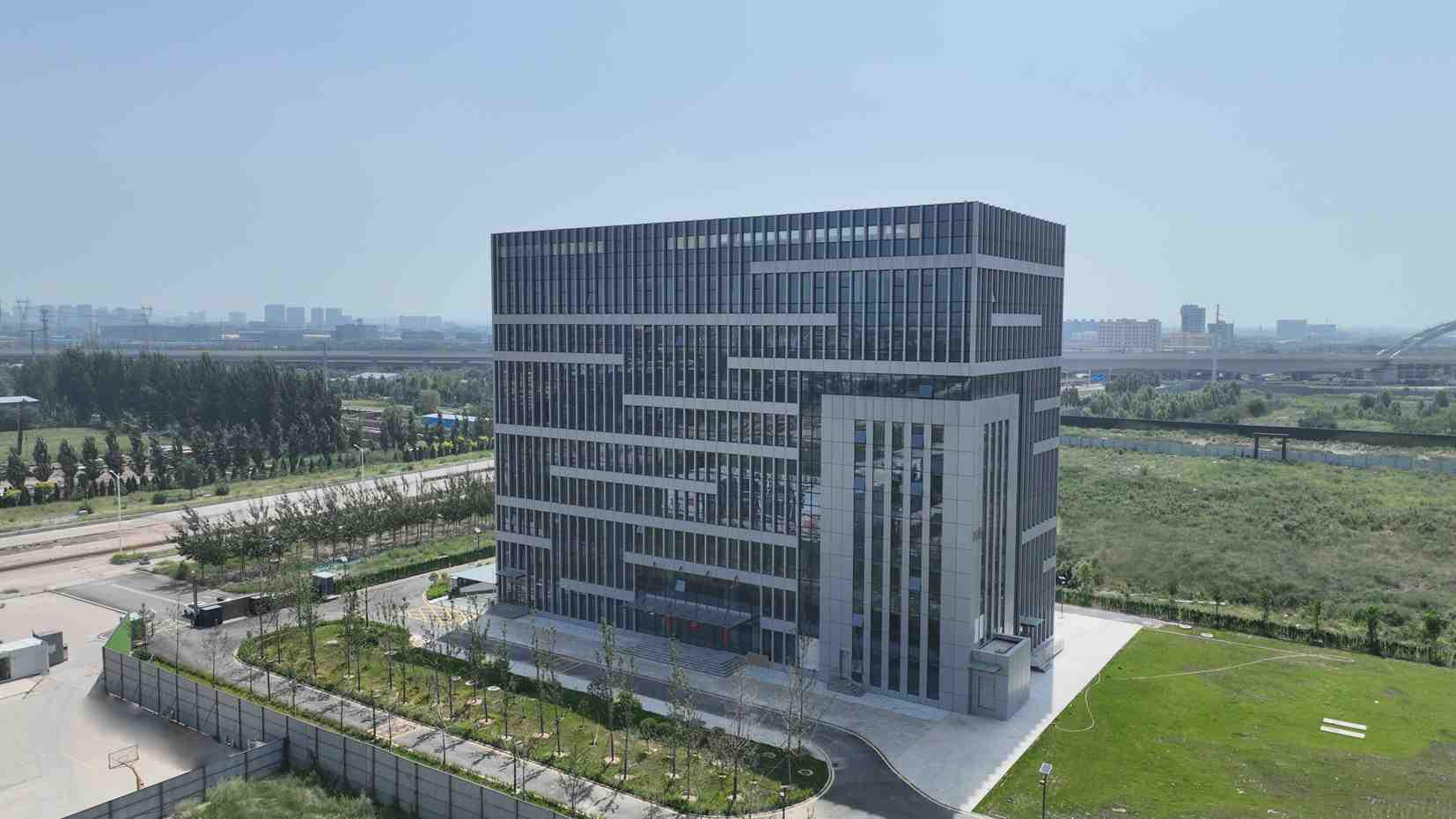山西建投三建集团承建的国网山西电科院山西综改树模区二期工程优质高效履约