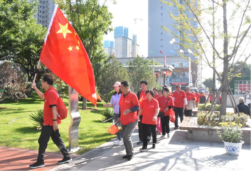 山西建投四建集团举行离退休职工“庆祝开国70周年及重阳节”系列晚年活动