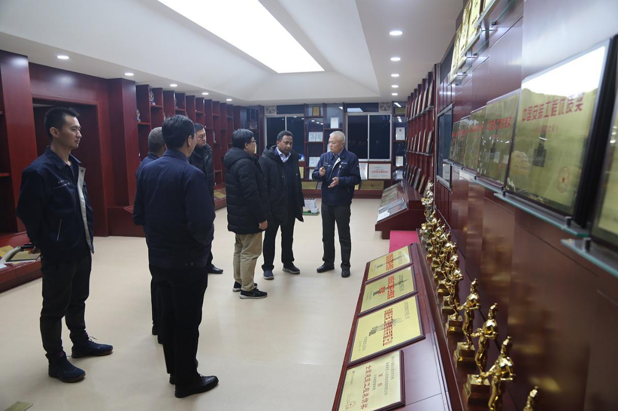 马达加斯加总统项目总局局长到山西建投四建集团旅行考察-402cc永利集团